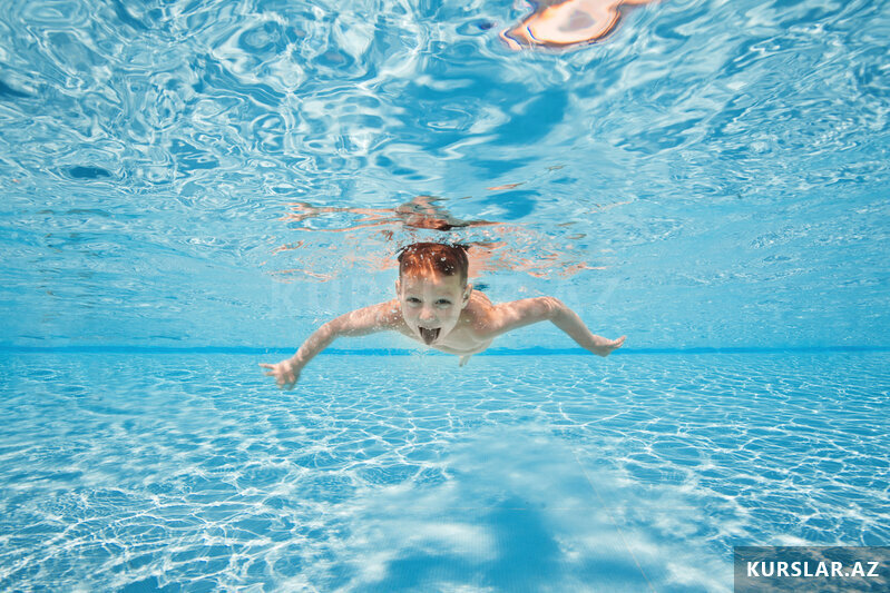 Uşaqlar üçün üzgüçülük Uşaqlar üçün üzgüçülük